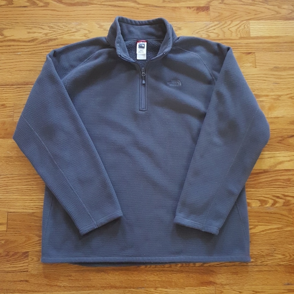 EUC North Face Men's grey 1/4 pullover fleece